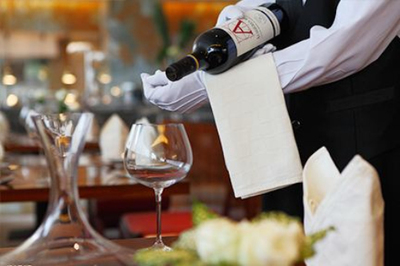 餐飲企業服務理念和原則 - 貴陽新東方烹飪學院-廚師培訓學校-餐飲西點師培訓