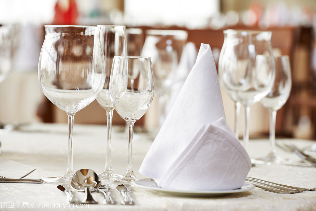 餐飲表組在餐飲服務中的核心作用